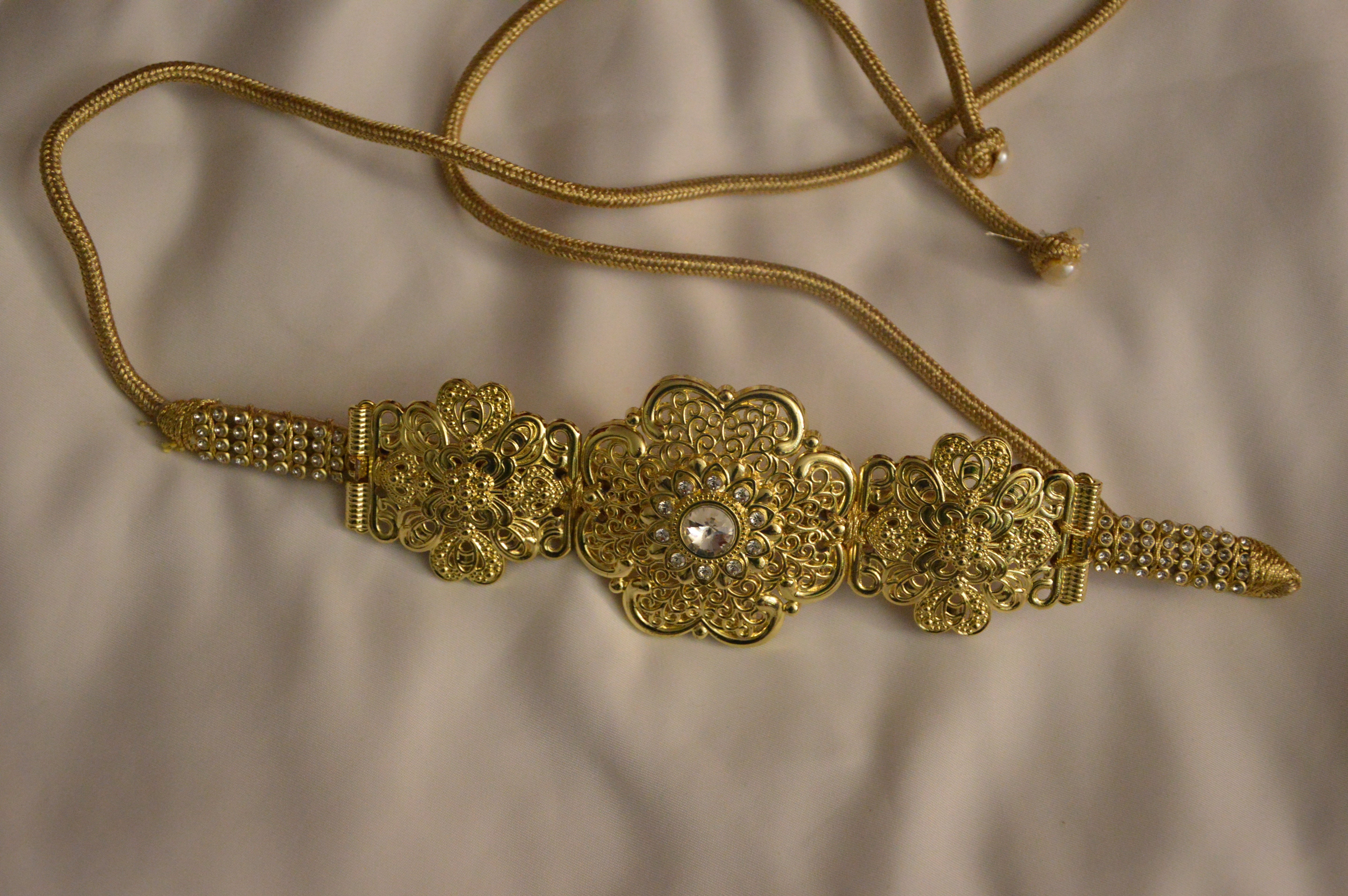 Ceinture Enfant Argent Fleur Élégance Royale - Accessoire Marocain de Luxe