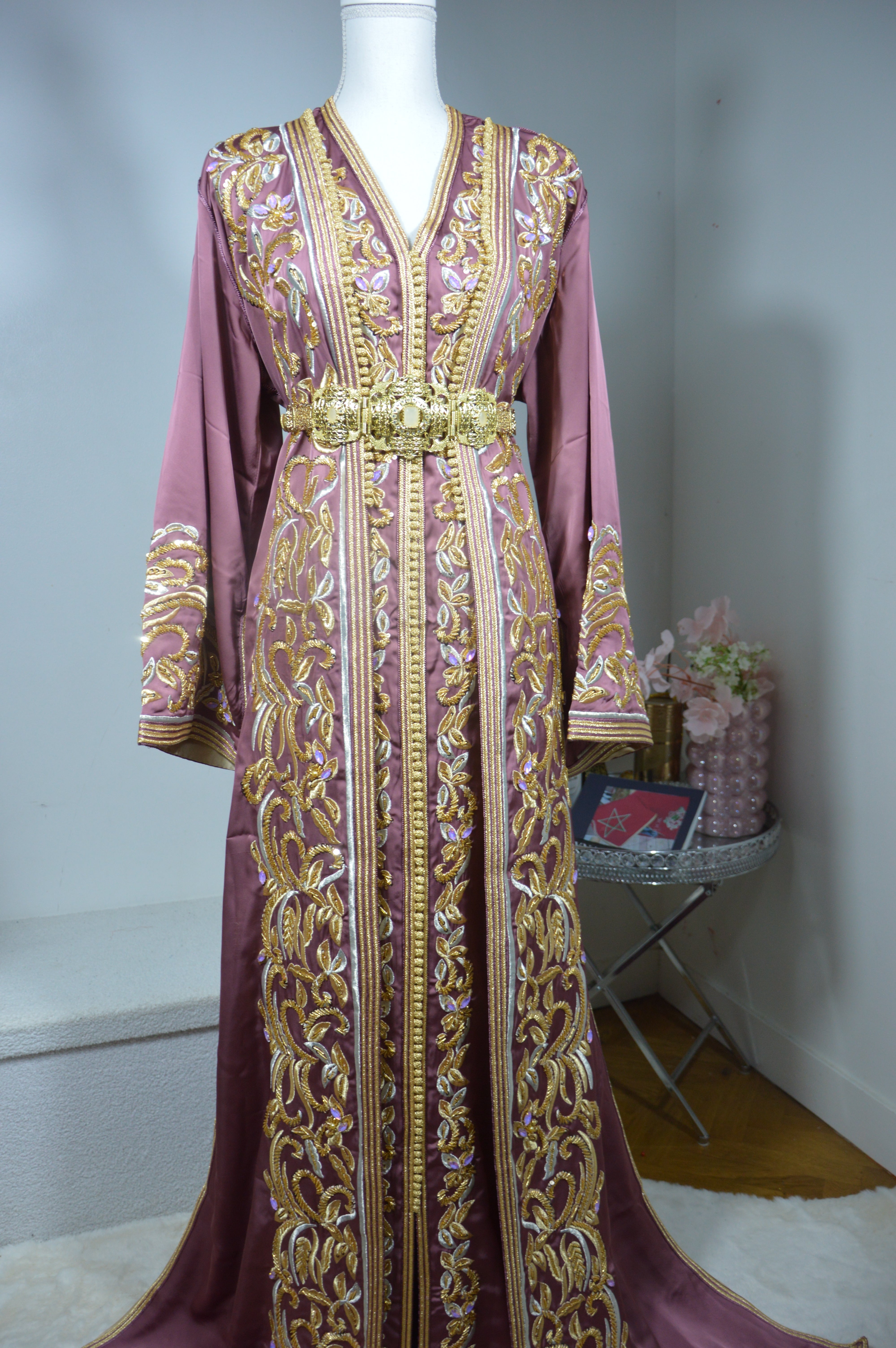 Takchita Nude Haute Couture Brodée Perlée - Luxe Marocain Prestige