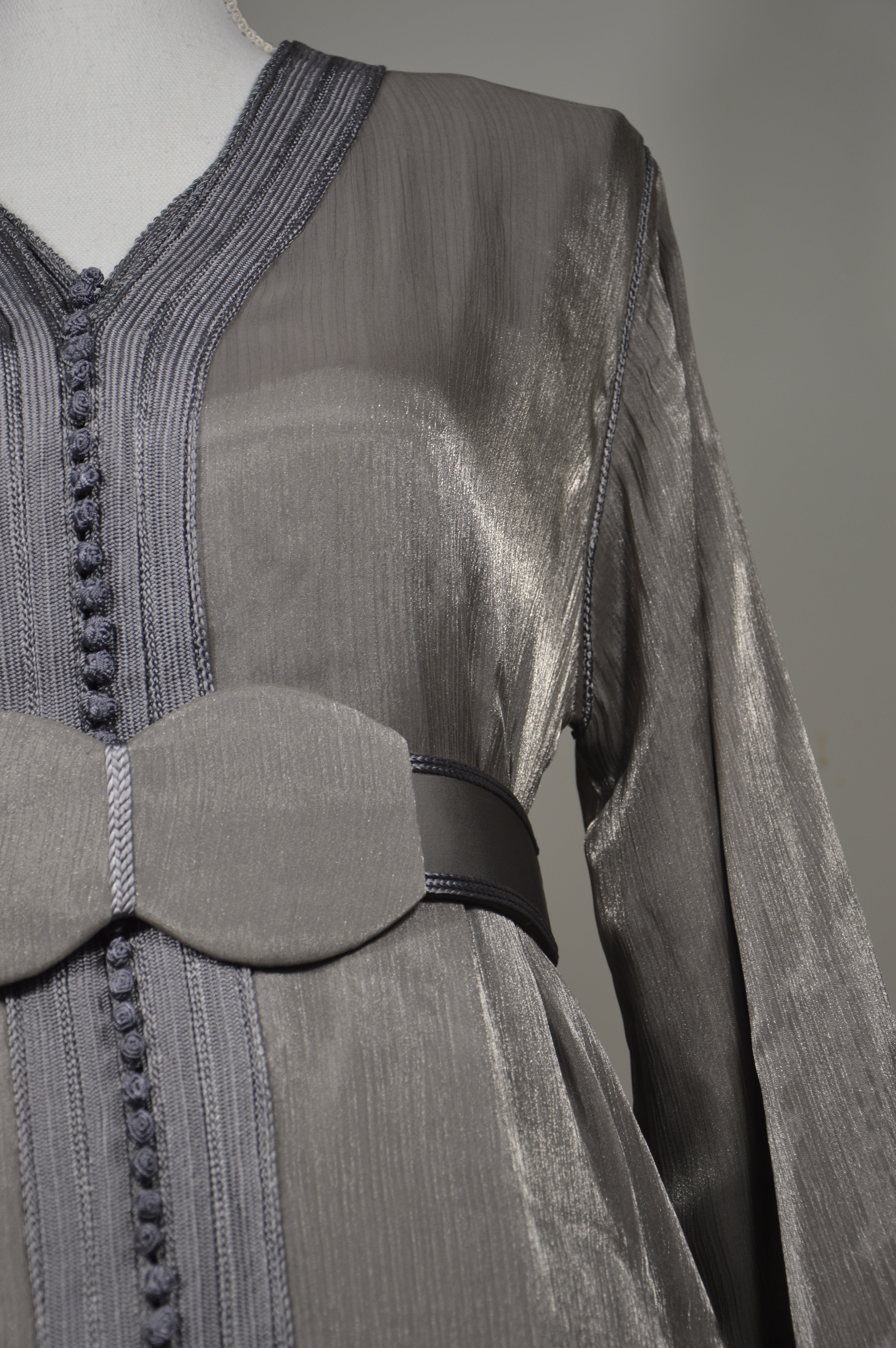 Takchita organza lamé gris perlé Argenté – Zeynaya Prestige