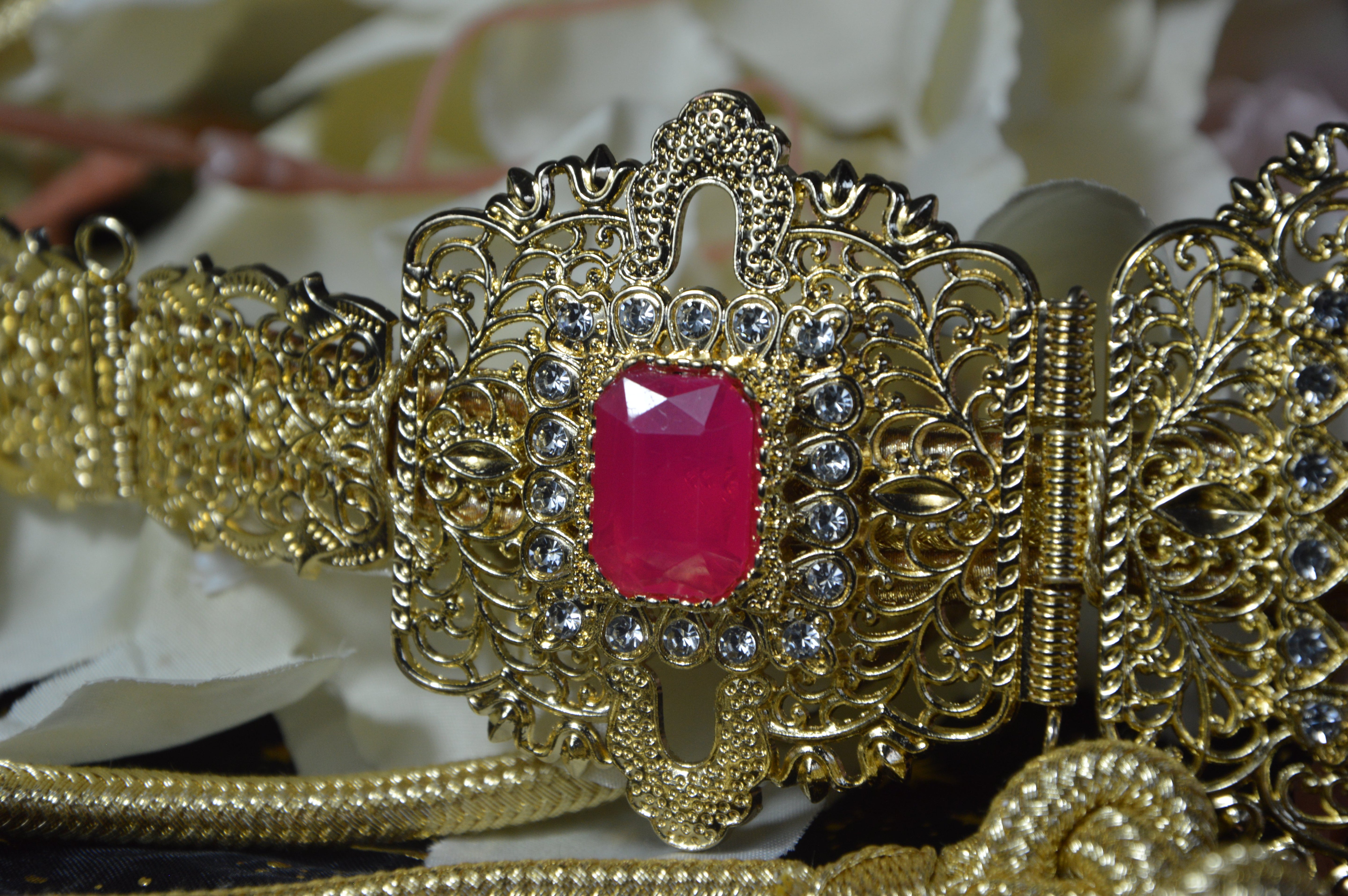 Ceinture orientale « Sultana » – Pierre rose fuchsia (doré)