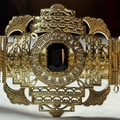 Ceinture Dorée Filigrane “Shéhérazade Noir” – Cristaux Onyx & Motifs Traditionnels
