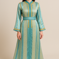 Caftan Marocain Jouhara Bleu Turquoise – Satin Premium & Broderies Dorées