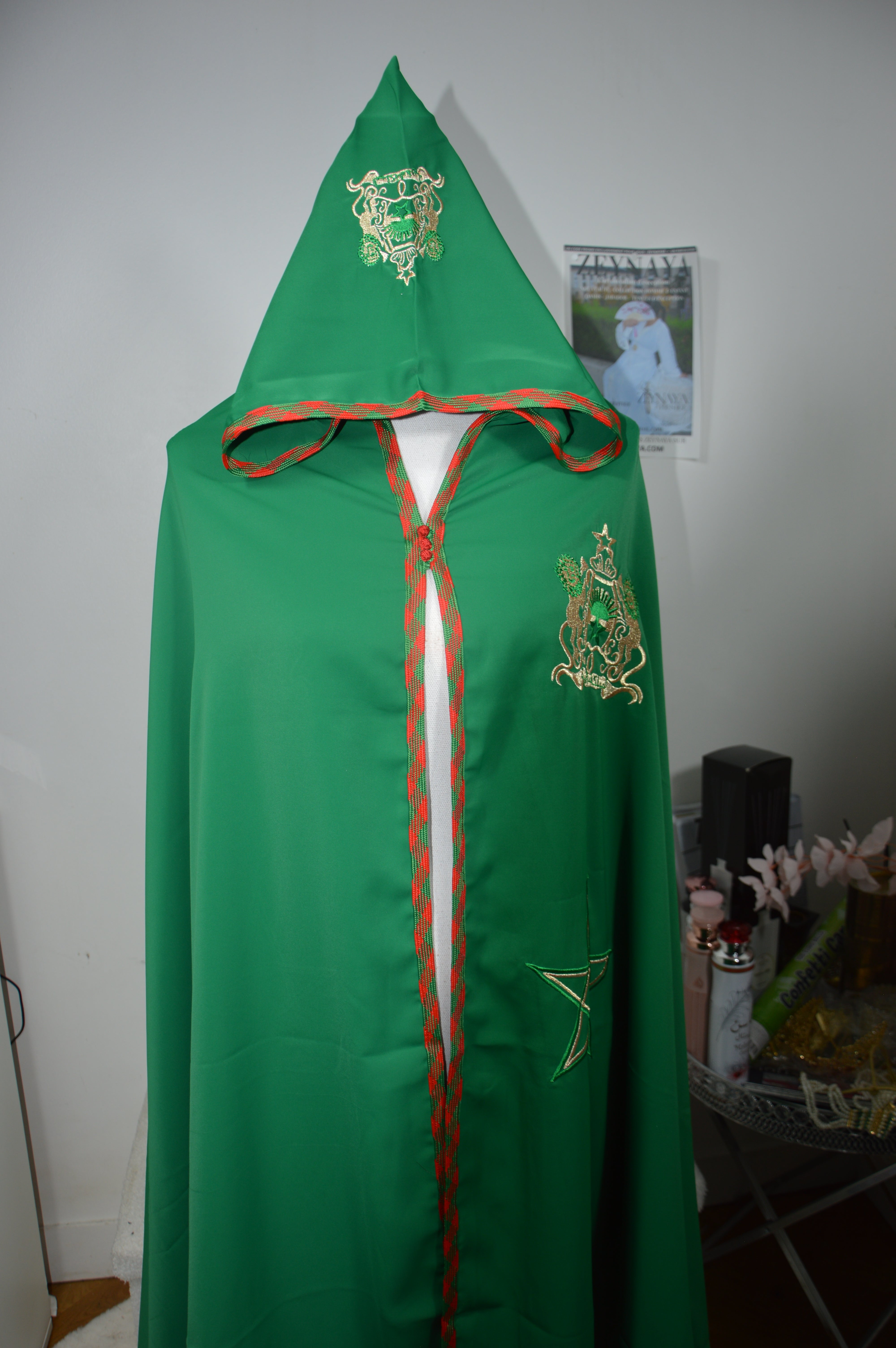 Cape Royale Enfant Crêpe Premium Vert Sfifa Brodée - Collection Maroc Prestige