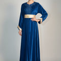 Caftan en Velours Bleu – Broderies Tons sur Tons