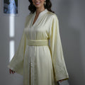 Takchita Jaune Pâle en Satin Brodé – Haute Couture Marocaine