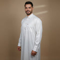 White Qamis - Purity and Timeless Elegance